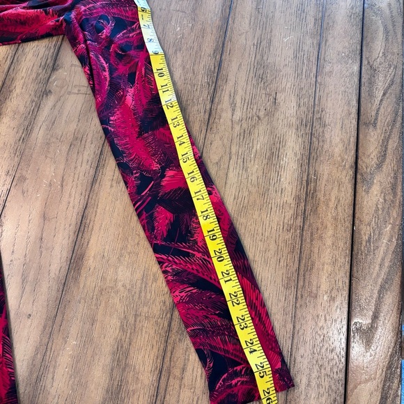 Norma Kamali Faux Wrap Jersey Dress, Feather Print, Medium, Office Cocktail - Picture 15 of 16